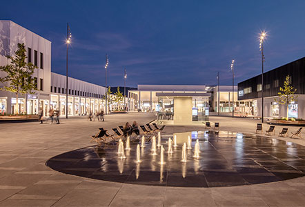 The Designer Outlet For Premium Fashion With Reductions Of Up To