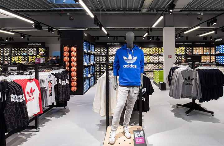 outlet store adidas