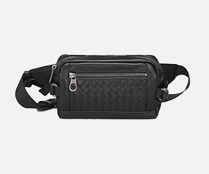 Weitere Angebote der Marke Bottega Veneta Kampagnenmaterial_Bottega_Veneta_Angebote_300x250px_06.jpg